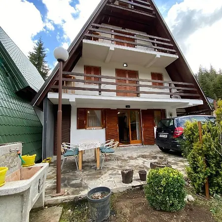 Domek alpejski Vikendica *